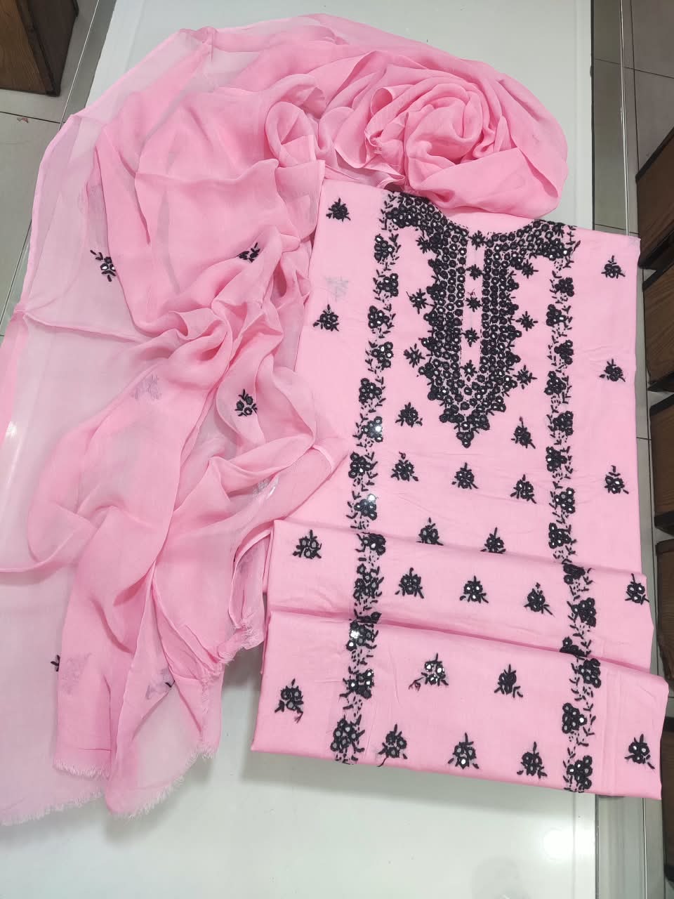 Pakka Tanka Sheesha Work Suit - 3Pc Shirt, Shalwar & Dupatta - Pink & Black