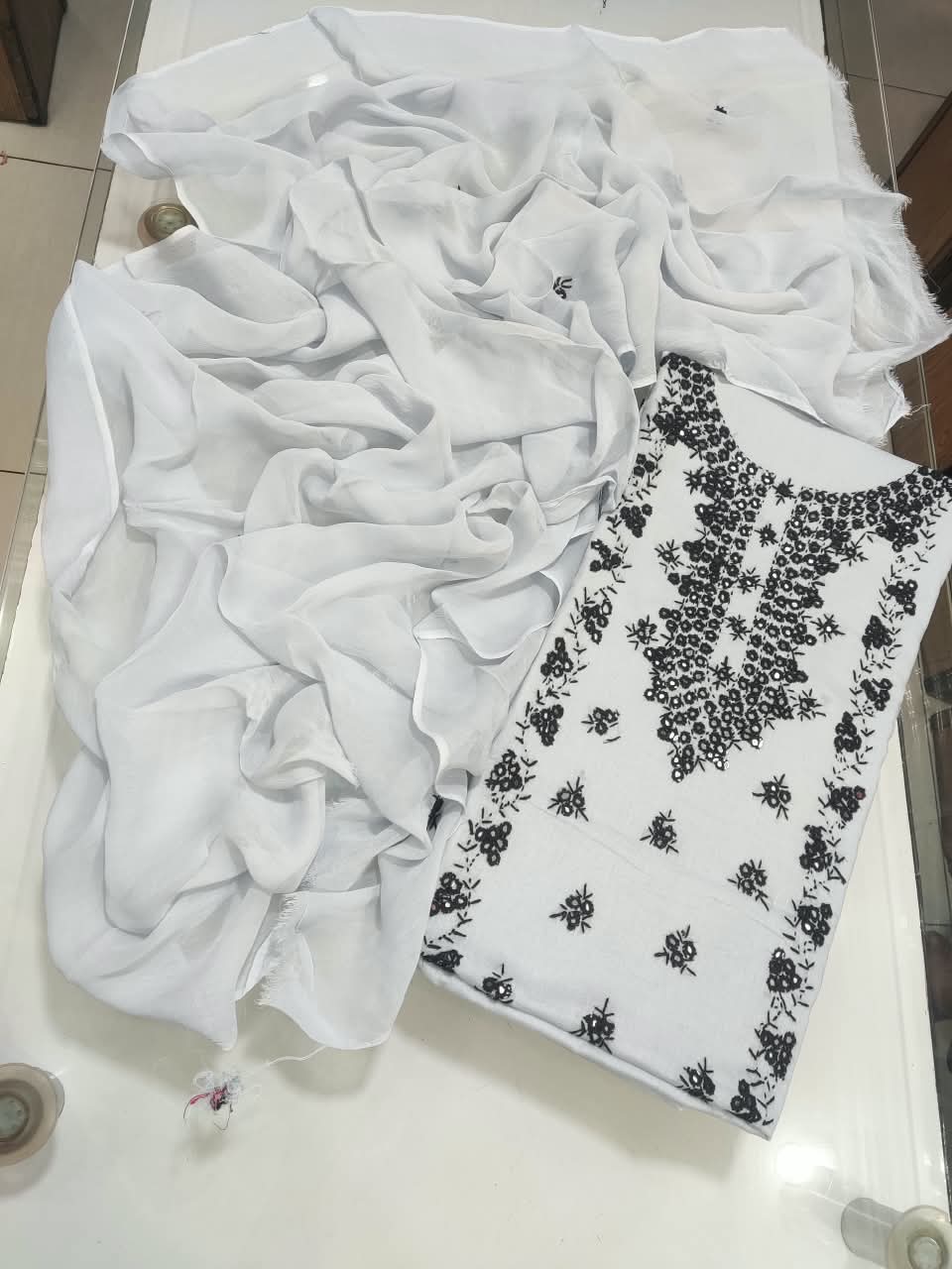 Pakka Tanka Sheesha Work Suit - 3Pc Shirt, Shalwar & Dupatta - White & Black